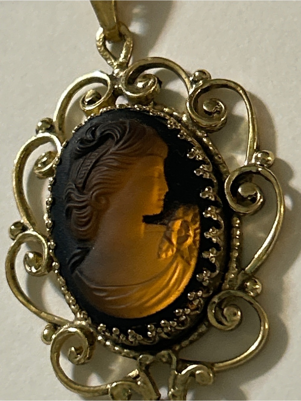 VTG 1960s Whiting & Davis Amber Glass Reverse Intaglio Cameo Tassel Necklace